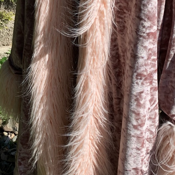 Lux Muse Coat - Picture 10 of 12